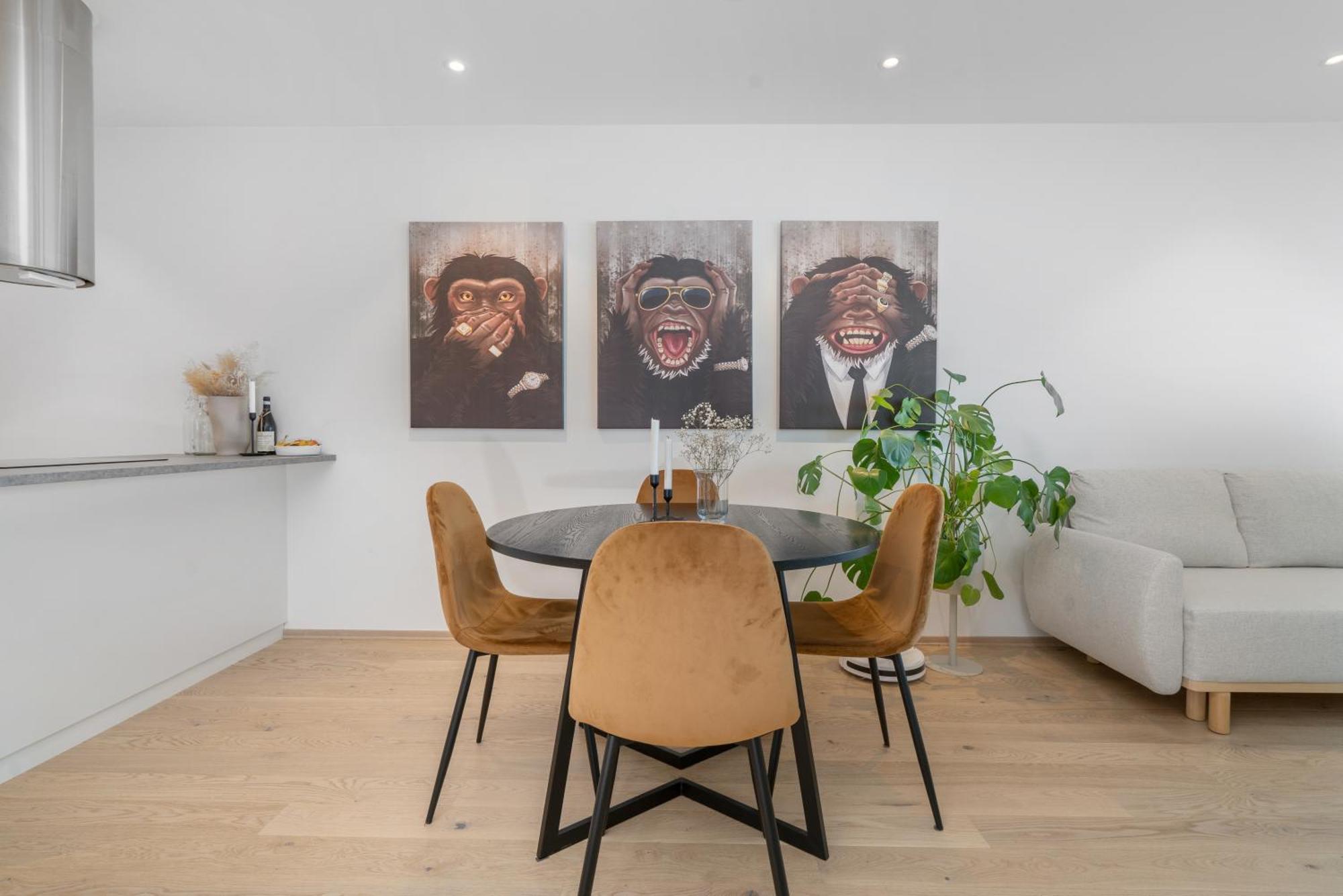 Monkey Business In Kings Park Apartment Тромсё Экстерьер фото